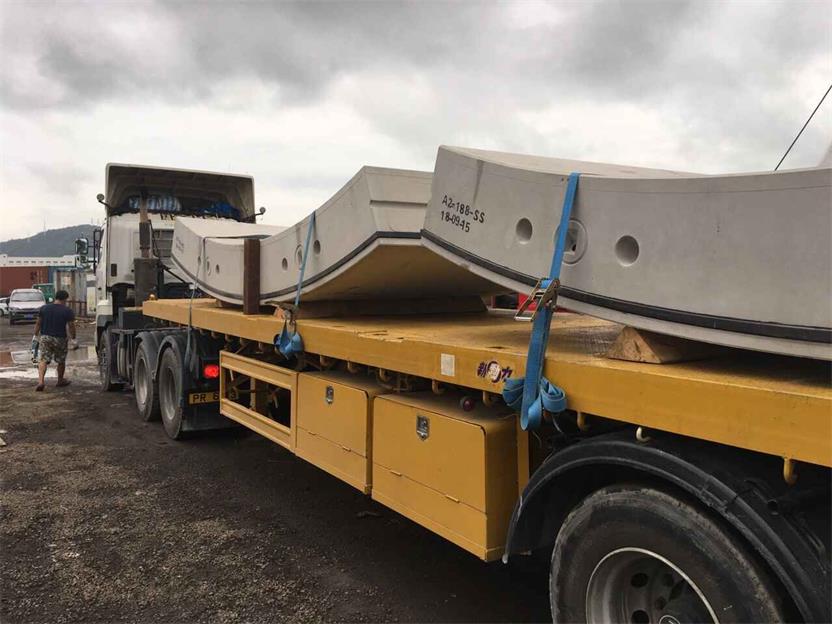 水泥預制件從江門運輸到香港