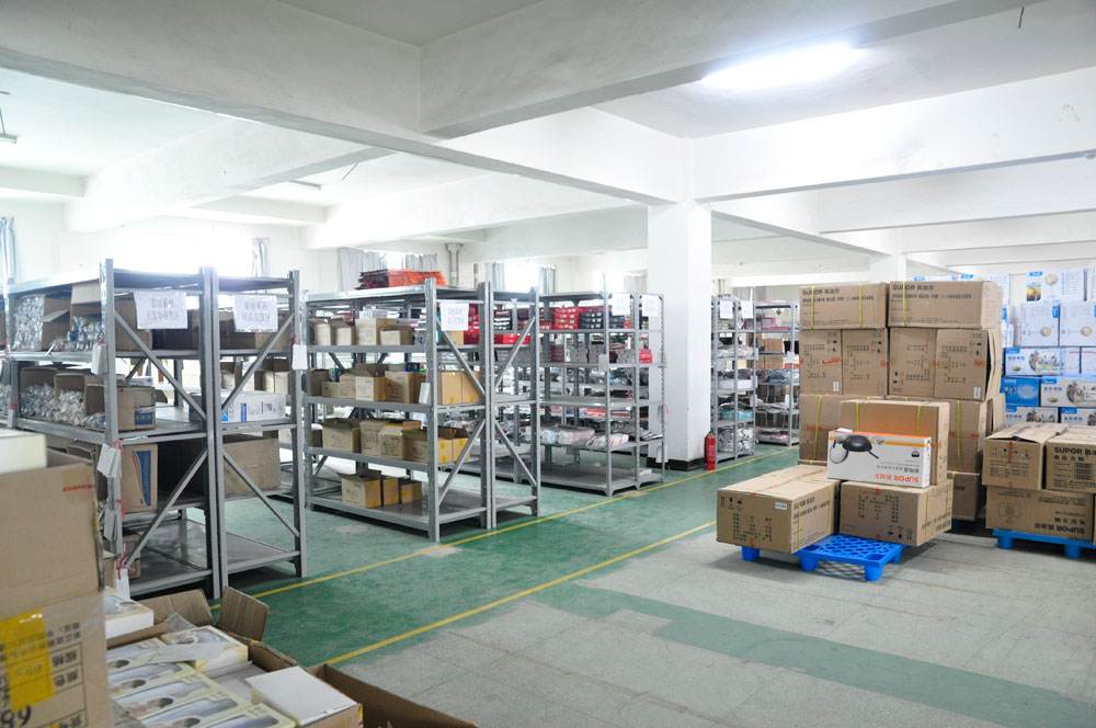 無(wú)錫某裝飾品物流到香港