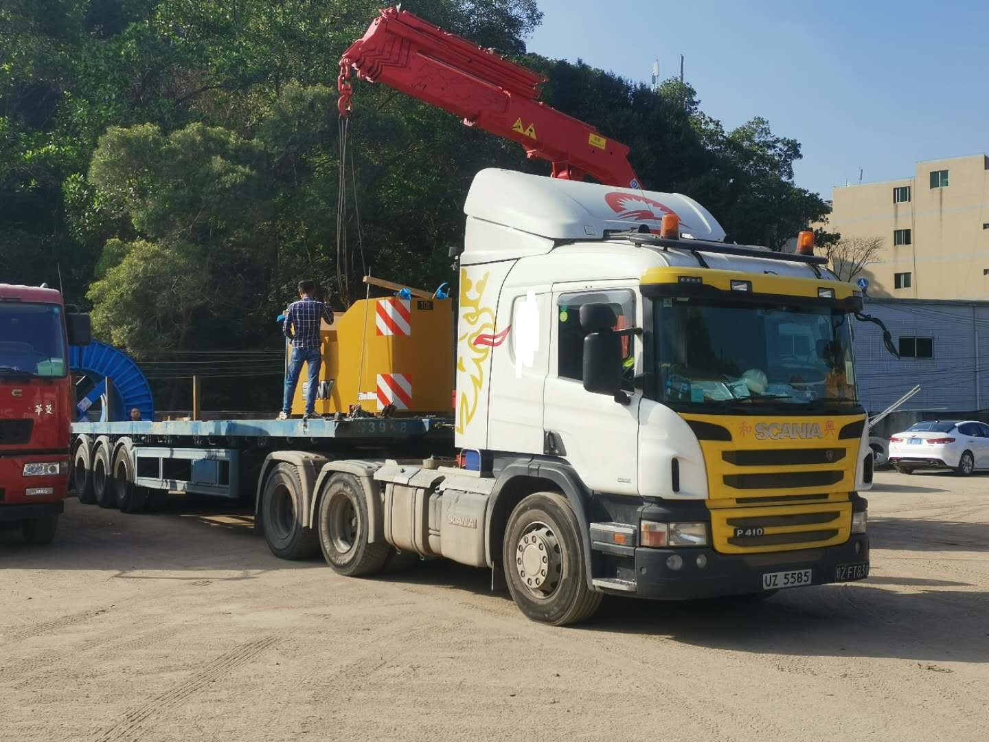 澳門大件貨物運(yùn)輸，大件物流運(yùn)輸?shù)桨拈T