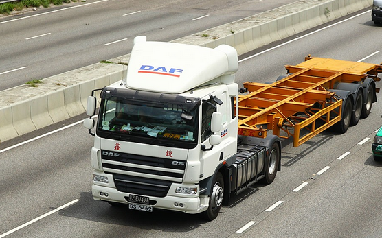 中澳物流平板車，中澳物流吊機(jī)車，中澳物流矮排車