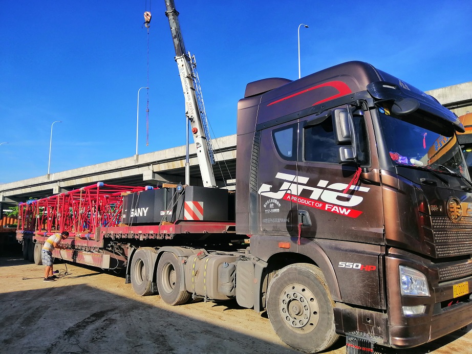 中港平板車運(yùn)輸,中港吊機(jī)車運(yùn)輸,中港冷藏車運(yùn)輸 中港平板車運(yùn)輸,中港吊機(jī)車運(yùn)輸,中港冷藏車運(yùn)輸